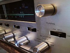 détail ampli-tuner Sansui 1000a