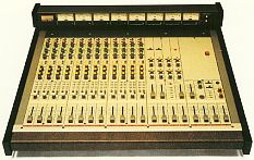 photo catalogue de console Tascam M50 Vintage